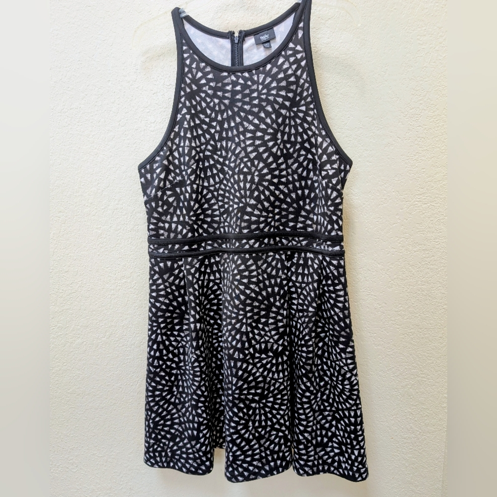 Black Mossimo Zip Back Halter Party Dress With Triangular Pattern. Size XXL